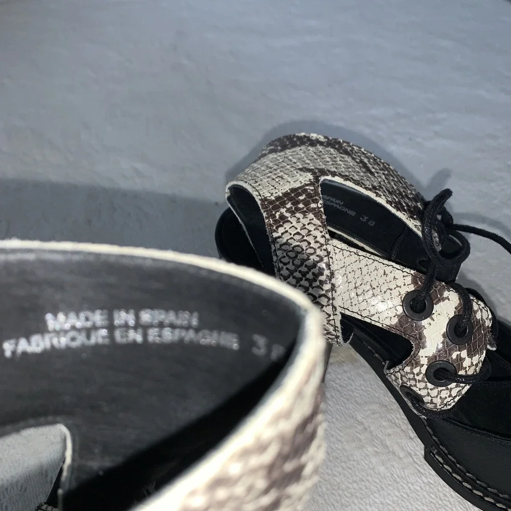 FREE‎ PEOPLE Lennon Brown Ivory Snake Leather Lace Up Sandals 38  7-7.5